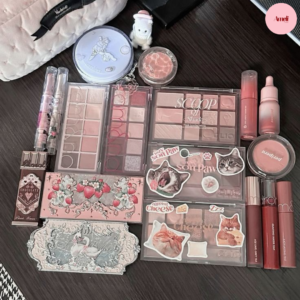Bộ makeup cơ bản gồm những gì