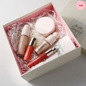 Gợi ý đồ makeup làm quà