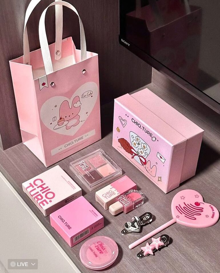 Box quà mỹ phẩm nội địa Trung cho nữ thiết kế sang trọng tone màu hồng